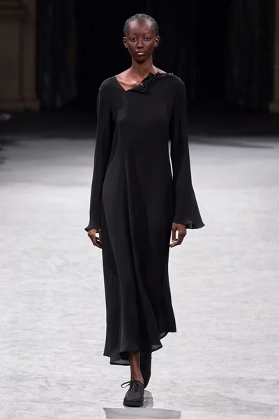 Look 40